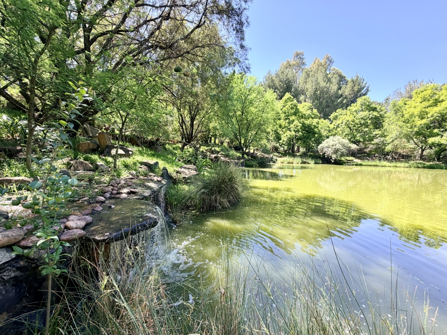 7 Bedroom Property for Sale in Mullersrust Free State